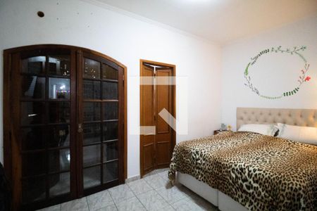 Casa à venda com 140m², 5 quartos e 1 vagaSuíte 