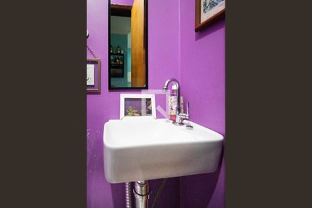 Casa à venda com 140m², 5 quartos e 1 vagaLavabo 