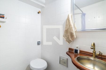 Casa à venda com 245m², 5 quartos e 2 vagasBanheiro da Suíte 2