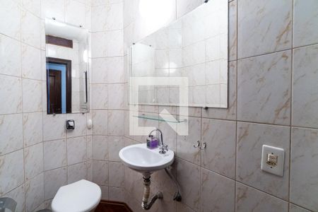 Casa à venda com 245m², 5 quartos e 2 vagasLavabo