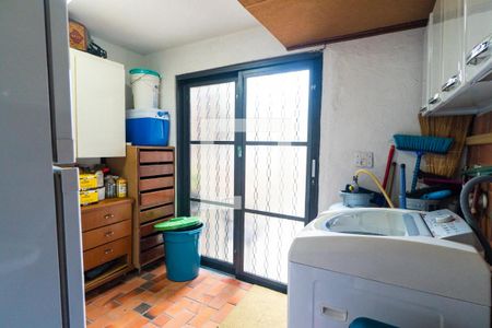 Casa à venda com 245m², 5 quartos e 2 vagasÁrea de Serviço