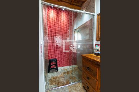 Casa à venda com 245m², 5 quartos e 2 vagasBanheiro da Suíte 1 Detalhe