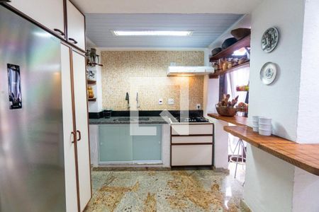 Casa à venda com 245m², 5 quartos e 2 vagasCozinha