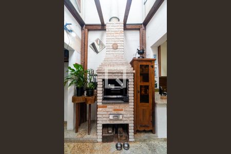 Casa à venda com 245m², 5 quartos e 2 vagasChurrasqueira