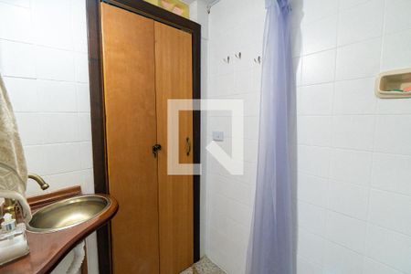 Casa à venda com 245m², 5 quartos e 2 vagasBanheiro da Suíte 2