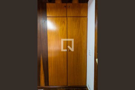 Casa à venda com 245m², 5 quartos e 2 vagasQuarto 1 - Armários