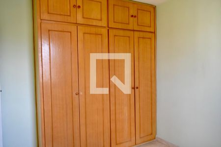 Apartamento à venda com 68m², 2 quartos e 1 vagaQuarto 2