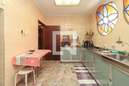 Casa à venda com 460m², 3 quartos e 6 vagas Casa à venda com 460m², 3 quartos e 6 vagasCozinha