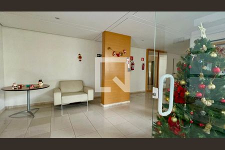 Hall de entrada de apartamento à venda com 3 quartos, 84m² em Sumaré, São Paulo
