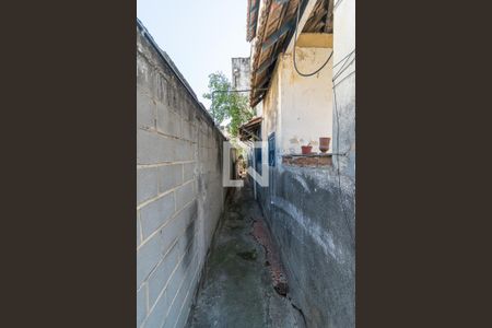 Casa à venda com 162m², 7 quartos e 2 vagasQuintal - Corredor lateral