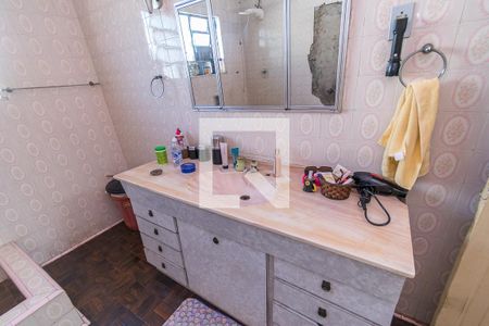 Casa à venda com 162m², 7 quartos e 2 vagasBanheiro Social