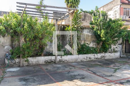 Casa à venda com 162m², 7 quartos e 2 vagasQuintal - Canteiro