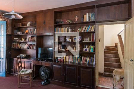 Casa à venda com 162m², 7 quartos e 2 vagasQuarto 3 - Armário