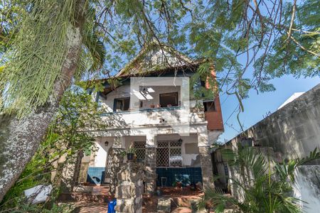 Casa à venda com 162m², 7 quartos e 2 vagasFachada interna da casa