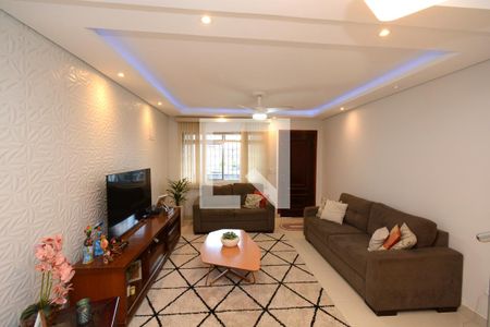 Casa à venda com 333m², 7 quartos e 8 vagasSala - Casa 3