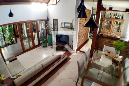 Sala de casa à venda com 5 quartos, 260m² em Mata Paca, Niterói