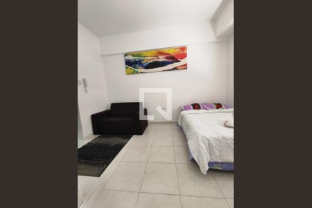 Sala / Quarto de kitnet/studio à venda com 1 quarto, 22m² em Bela Vista, São Paulo