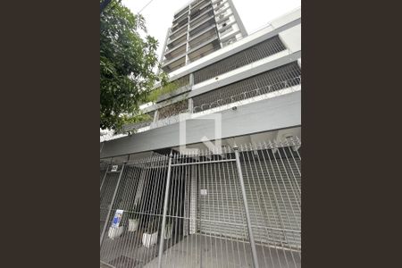 Apartamento para alugar com 72m², 2 quartos e 1 vagaFachada