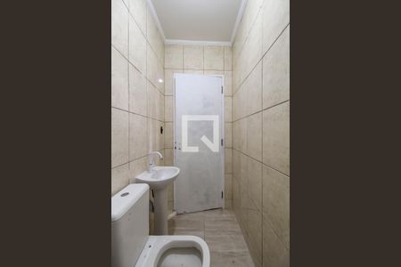 Banheiro de casa para alugar com 1 quarto, 28m² em Brás, São Paulo