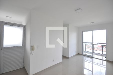 Sala de apartamento para alugar com 3 quartos, 58m² em Parque Edu Chaves, São Paulo