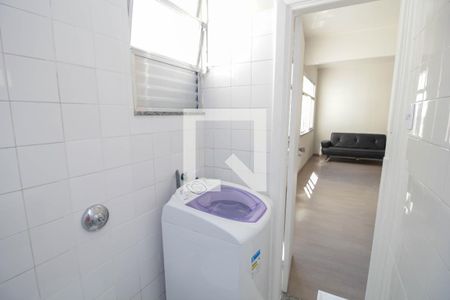 Banheiro de kitnet/studio para alugar com 1 quarto, 34m² em Centro, Rio de Janeiro