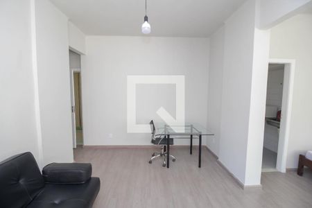 Sala/Quarto de kitnet/studio para alugar com 1 quarto, 34m² em Centro, Rio de Janeiro