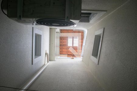 Casa de condomínio à venda com 160m², 3 quartos e 2 vagasClaraboia Área de Serviço