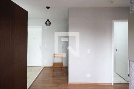 Sala de apartamento para alugar com 2 quartos, 38m² em Cidade Satélite Santa Bárbara, São Paulo