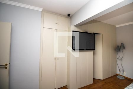 Suite- armario 2 de apartamento à venda com 4 quartos, 140m² em Vila Uberabinha, São Paulo