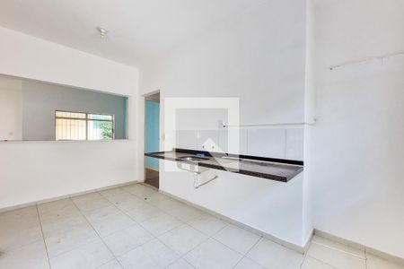 Casa para alugar com 300m², 3 quartos e 2 vagasCozinha