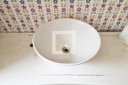 Casa para alugar com 300m², 3 quartos e 2 vagasBanheiro