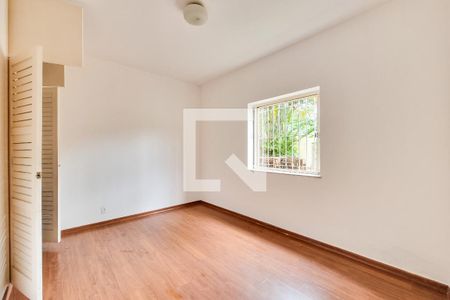 Casa para alugar com 300m², 3 quartos e 2 vagasQuarto 1