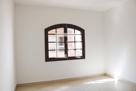 Casa à venda com 230m², 4 quartos e 2 vagasQuarto 2