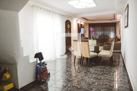 Sala de casa à venda com 4 quartos, 230m² em Vila Nova Mazzei, São Paulo