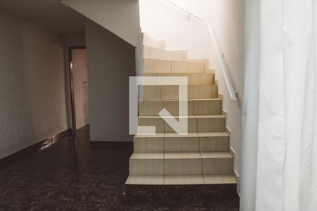 Escada de casa à venda com 4 quartos, 230m² em Vila Nova Mazzei, São Paulo