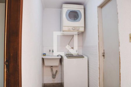 Casa à venda com 230m², 4 quartos e 2 vagasÁrea de Serviço