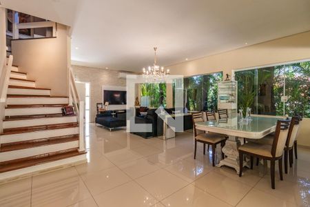 Sala de casa de condomínio à venda com 2 quartos, 258m² em Alphaville, Santana de Parnaíba