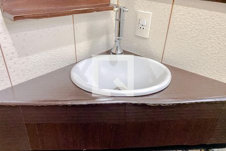 Casa à venda com 116m², 4 quartos e 2 vagasBanheiro da Suíte