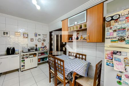 Casa à venda com 116m², 4 quartos e 2 vagasCozinha