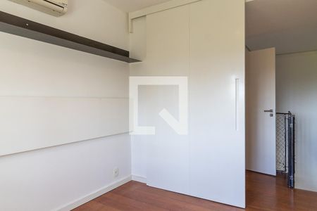 Quarto 1 de apartamento à venda com 2 quartos, 130m² em Moinhos de Vento, Porto Alegre