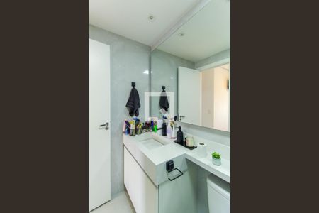 Apartamento à venda com 75m², 2 quartos e 1 vagaBanheiro da Suíte 1