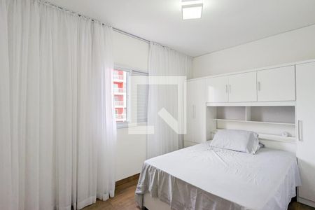 Quarto da suíte de apartamento para alugar com 2 quartos, 70m² em Baeta Neves, São Bernardo do Campo