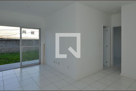 Sala de apartamento à venda com 2 quartos, 100m² em Vargem Pequena, Rio de Janeiro