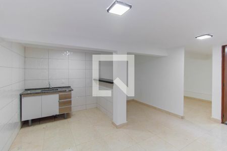 Sala/Cozinha de casa para alugar com 1 quarto, 15m² em Vila Fátima, São Paulo