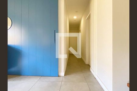 Casa à venda com 4 quartos, 300m² em Vila Monumento, São Paulo