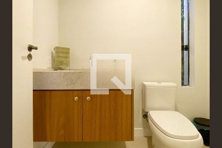 Casa à venda com 4 quartos, 300m² em Vila Monumento, São Paulo