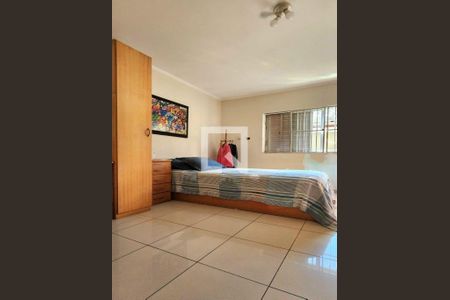 Casa à venda com 230m², 3 quartos e 2 vagas