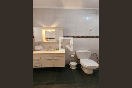 Casa à venda com 230m², 3 quartos e 2 vagas