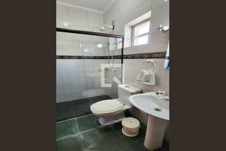 Casa à venda com 230m², 3 quartos e 2 vagas