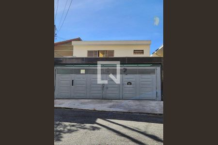 Casa à venda com 230m², 3 quartos e 2 vagas